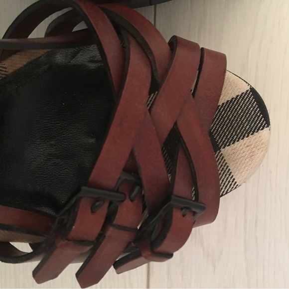 Burberry Heels - Picture 7 of 14
